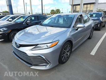 2023 Toyota Camry Hybrid XLE