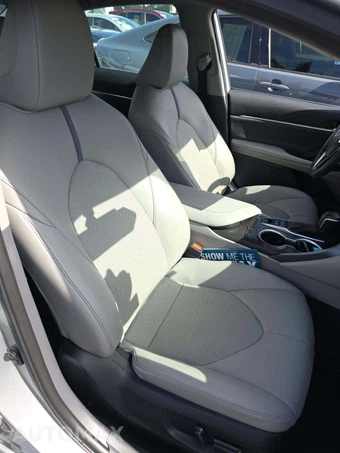 2023 Toyota Camry Hybrid XLE - miniatura 18