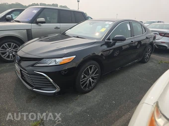 2023 Toyota Camry Hybrid XLE