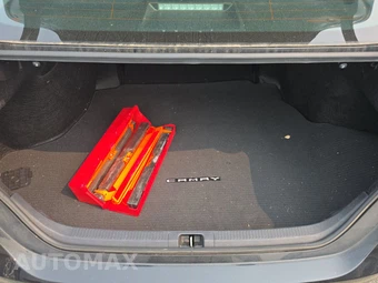 2023 Toyota Camry Hybrid XLE - miniatura 16
