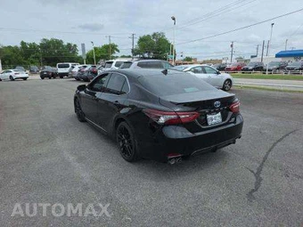 2023 Toyota Camry Hybrid XSE - miniatura 2