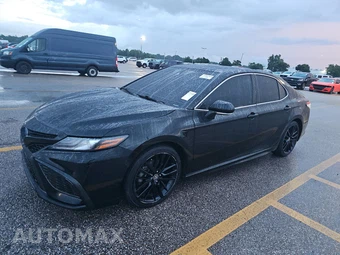 2023 Toyota Camry Hybrid XSE