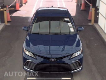 2023 Toyota Camry LE - miniatura 2
