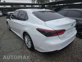 2023 Toyota Camry LE - miniatura 2