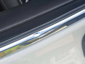 2023 Toyota Camry LE - miniatura 18