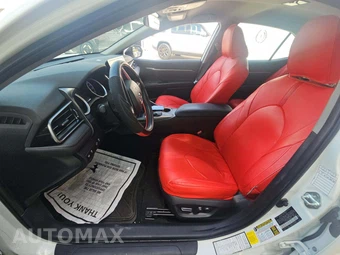 2023 Toyota Camry LE - miniatura 3