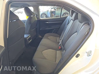 2023 Toyota Camry LE - miniatura 13