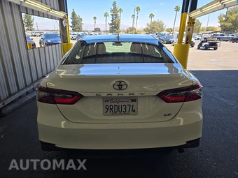 2023 Toyota Camry LE - miniatura 5
