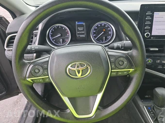 2023 Toyota Camry LE - miniatura 10