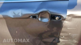 2023 Toyota Camry LE - miniatura 20