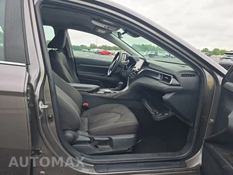 2023 Toyota Camry LE - miniatura 8