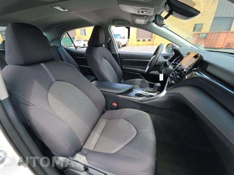 2023 Toyota Camry LE - miniatura 18