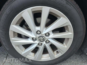 2023 Toyota Camry LE - miniatura 23