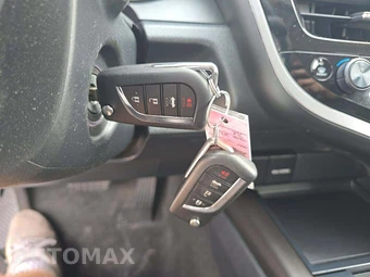 2023 Toyota Camry LE - miniatura 5