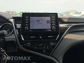 2023 Toyota Camry LE - miniatura 7