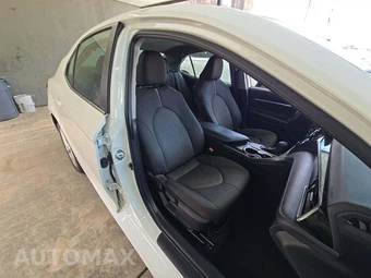 2023 Toyota Camry LE - miniatura 15
