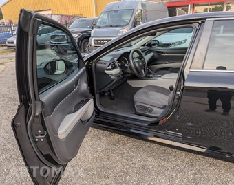 2023 Toyota Camry LE - miniatura 24
