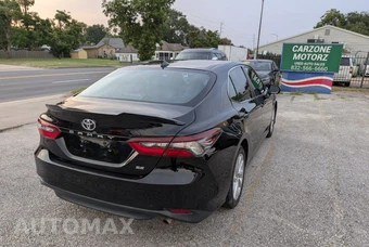 2023 Toyota Camry LE - miniatura 4