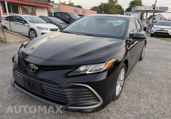 2023 Toyota Camry LE - miniatura 9