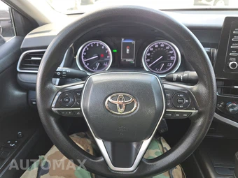 2023 Toyota Camry LE - miniatura 10