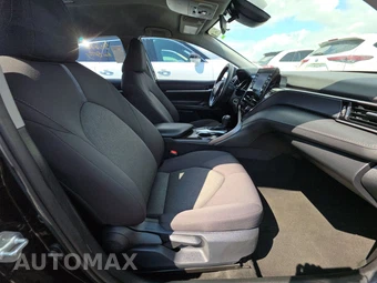2023 Toyota Camry LE - miniatura 8