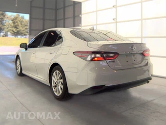 2023 Toyota Camry LE - miniatura 6