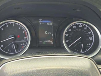 2023 Toyota Camry LE - miniatura 9
