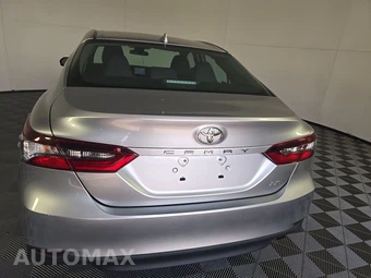 2023 Toyota Camry LE - miniatura 5