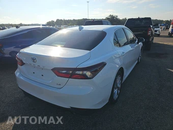 2023 Toyota Camry LE - miniatura 4