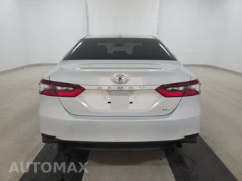 2023 Toyota Camry LE - miniatura 5