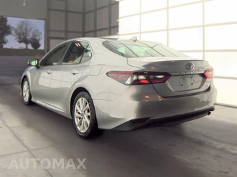 2023 Toyota Camry LE - miniatura 6