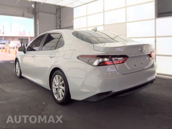 2023 Toyota Camry LE - miniatura 6