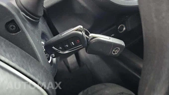2023 Toyota Camry LE - miniatura 20