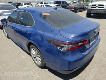 2023 Toyota Camry LE - miniatura 6