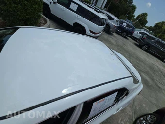 2023 Toyota Camry LE - miniatura 12