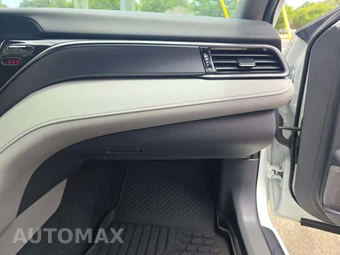 2023 Toyota Camry LE - miniatura 19