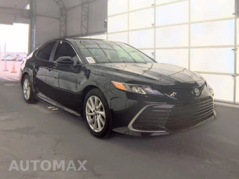 2023 Toyota Camry LE - miniatura 3