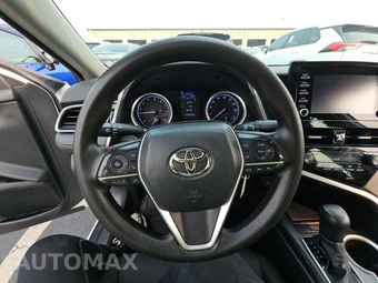 2023 Toyota Camry LE - miniatura 10