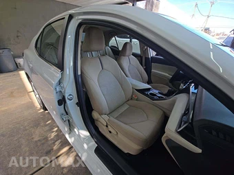 2023 Toyota Camry LE - miniatura 15