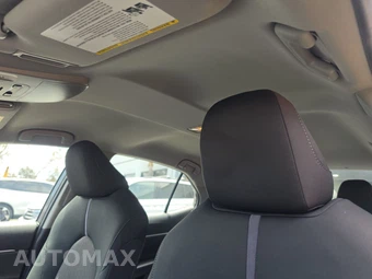 2023 Toyota Camry LE - miniatura 18