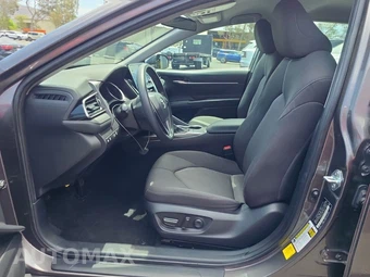 2023 Toyota Camry LE - miniatura 7