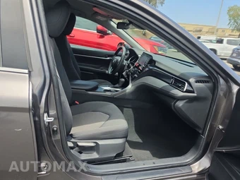 2023 Toyota Camry LE - miniatura 8