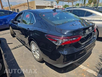 2023 Toyota Camry LE - miniatura 2