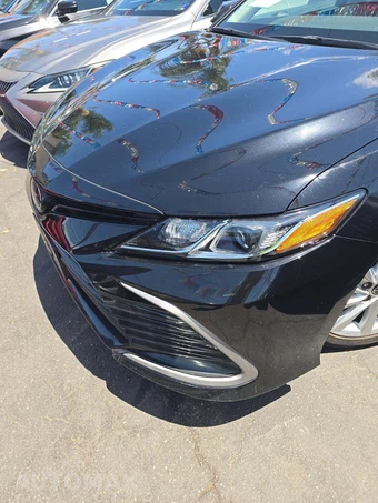 2023 Toyota Camry LE - miniatura 21