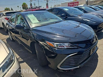 2023 Toyota Camry LE - miniatura 4