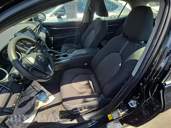 2023 Toyota Camry LE - miniatura 6