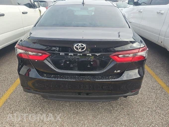 2023 Toyota Camry LE - miniatura 5