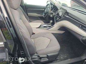 2023 Toyota Camry LE - miniatura 8