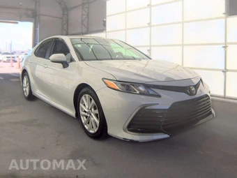 2023 Toyota Camry LE - miniatura 3