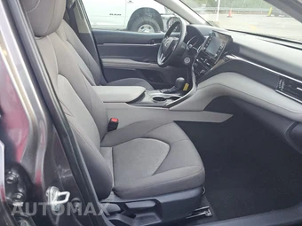 2023 Toyota Camry LE - miniatura 8